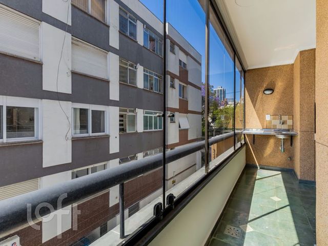 Apartamento com 120m², 3 dormitórios, 1 suíte, 1 vaga, Auxiliadora em Porto Alegre