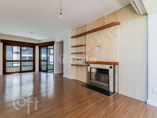 Apartamento com 120m², 3 dormitórios, 1 suíte, 1 vaga, Auxiliadora em Porto Alegre