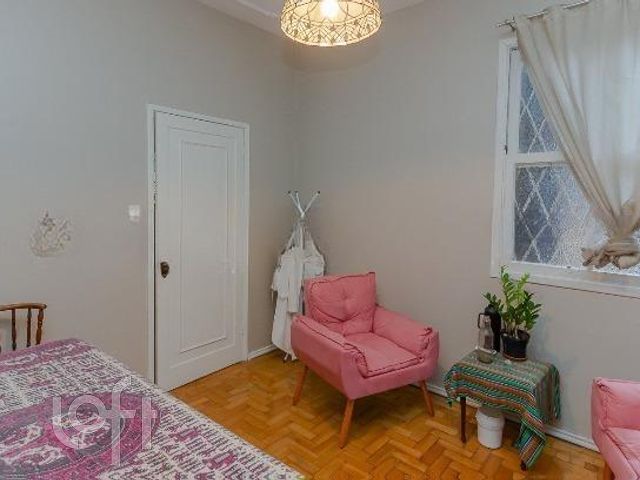 Casa com 600m², 3 dormitórios, 3 vagas, Petrópolis em Porto Alegre