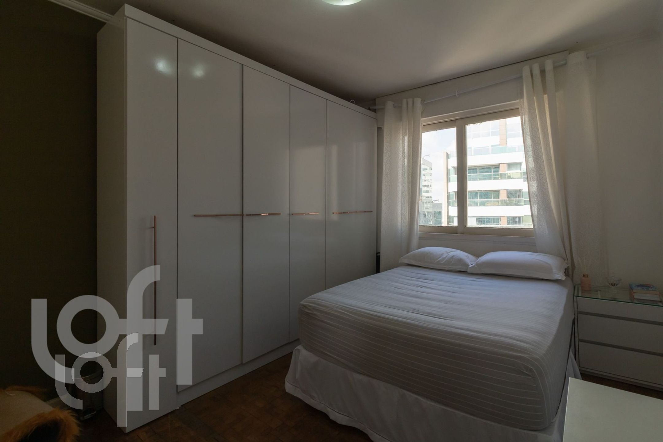 Apartamento à venda com 2 quartos, 84m² - Foto 11