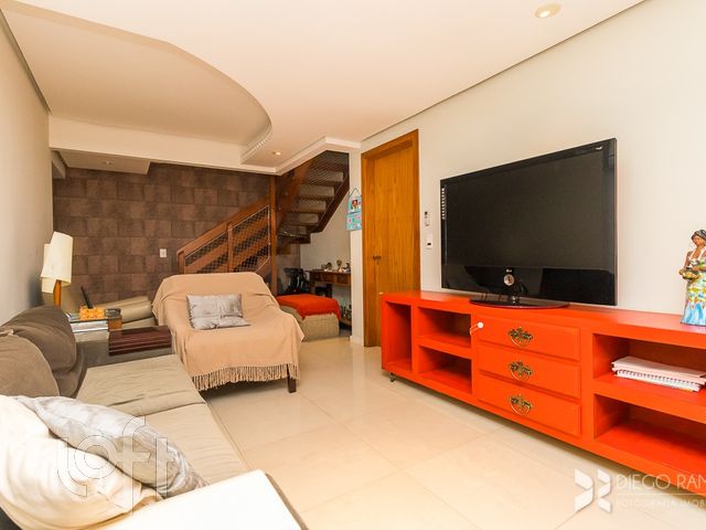 Apartamento com 203m², 3 dormitórios, 1 suíte, 2 vagas, Bela Vista em Porto Alegre