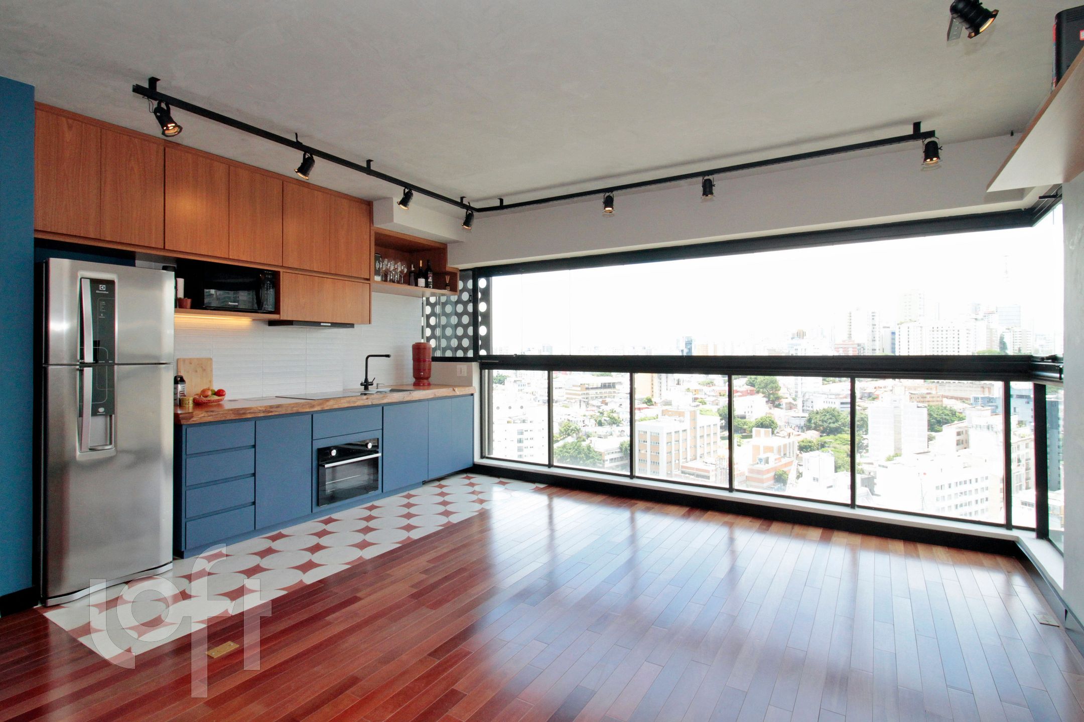 Apartamento à venda com 1 quarto, 45m² - Foto 1