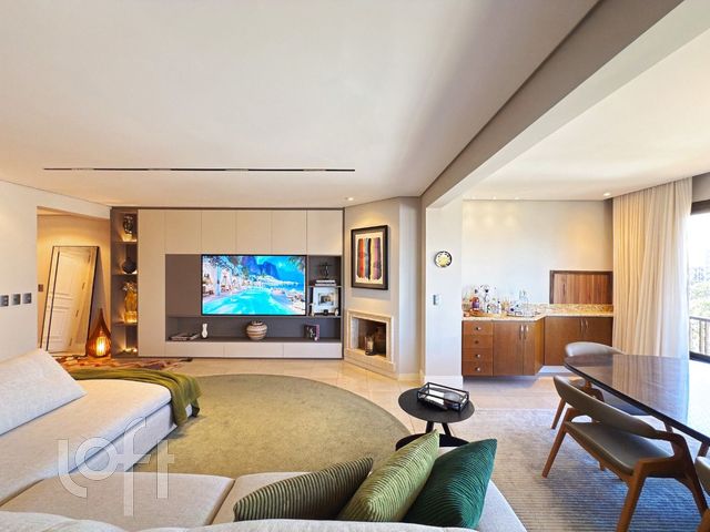 Apartamento com 168m², 3 dormitórios, 1 suíte, 3 vagas, Bela Vista em Porto Alegre