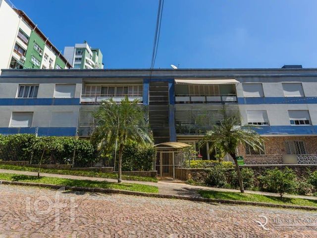 Apartamento com 133m², 3 dormitórios, 2 vagas, Petrópolis em Porto Alegre