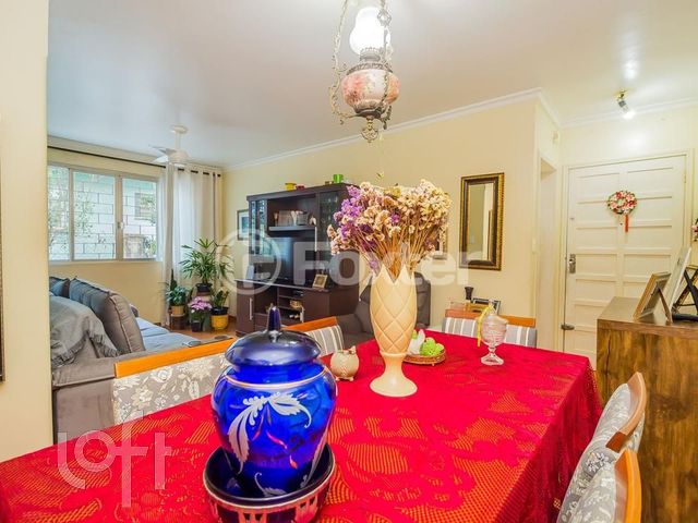 Apartamento com 115m², 3 dormitórios, 1 suíte, 1 vaga, Petrópolis em Porto Alegre