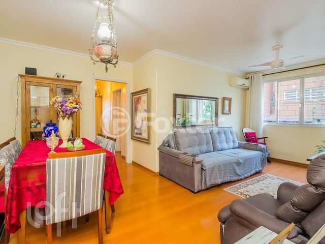 Apartamento com 115m², 3 dormitórios, 1 suíte, 1 vaga, Petrópolis em Porto Alegre