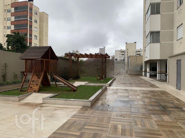 Apartamento com 71m², 2 dormitórios, 1 suíte, Jardim Botânico em Porto Alegre