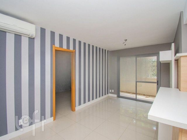 Apartamento com 59m², 1 dormitório, 1 vaga, Três Figueiras em Porto Alegre