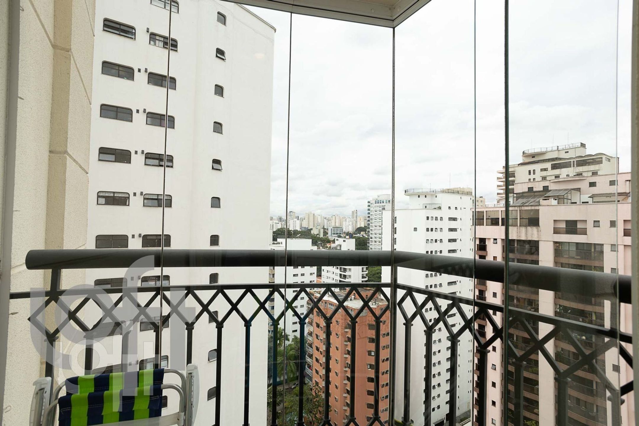 Apartamento à venda com 3 quartos, 100m² - Foto 9