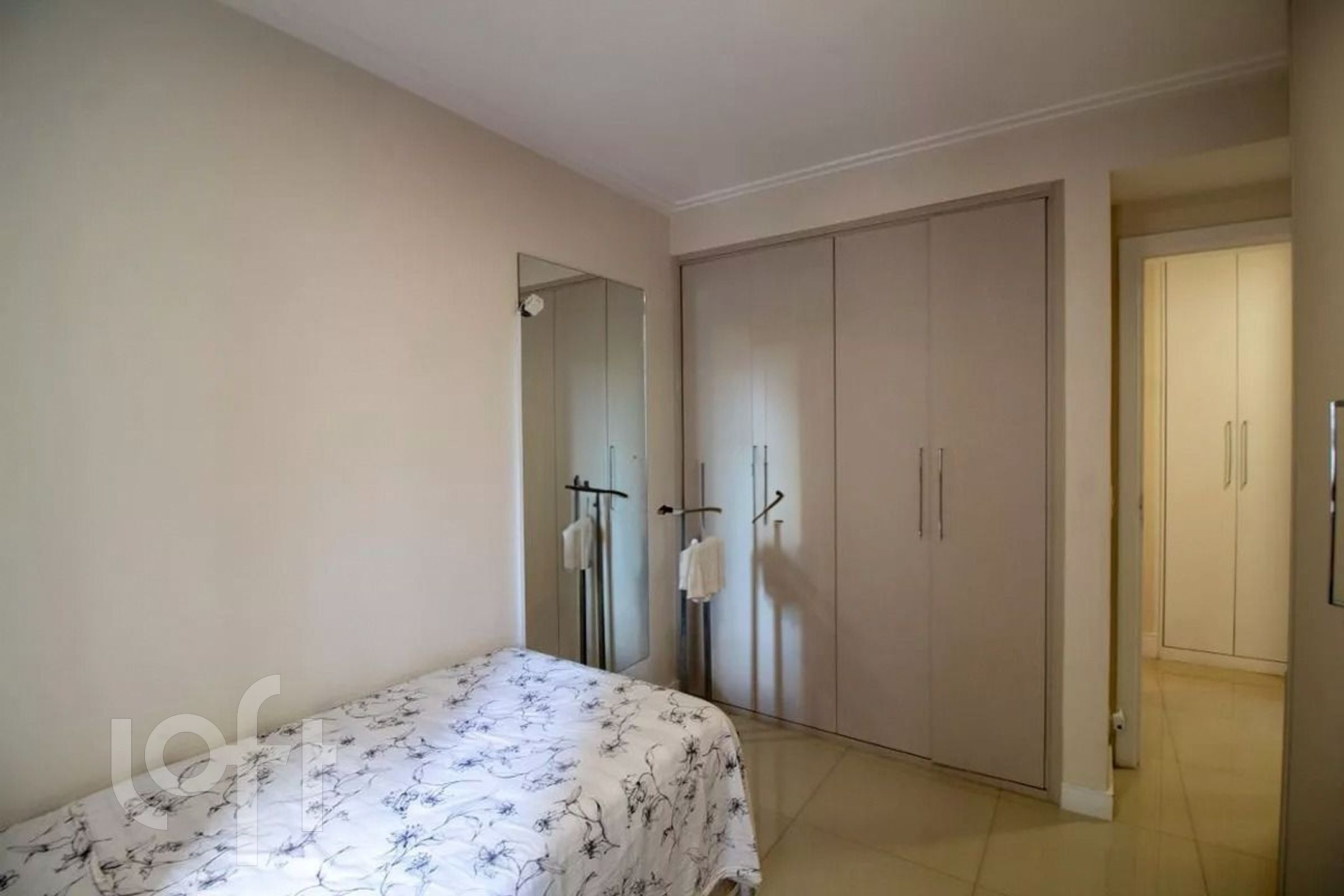 Imagem da propriedade PU1hhus77 21