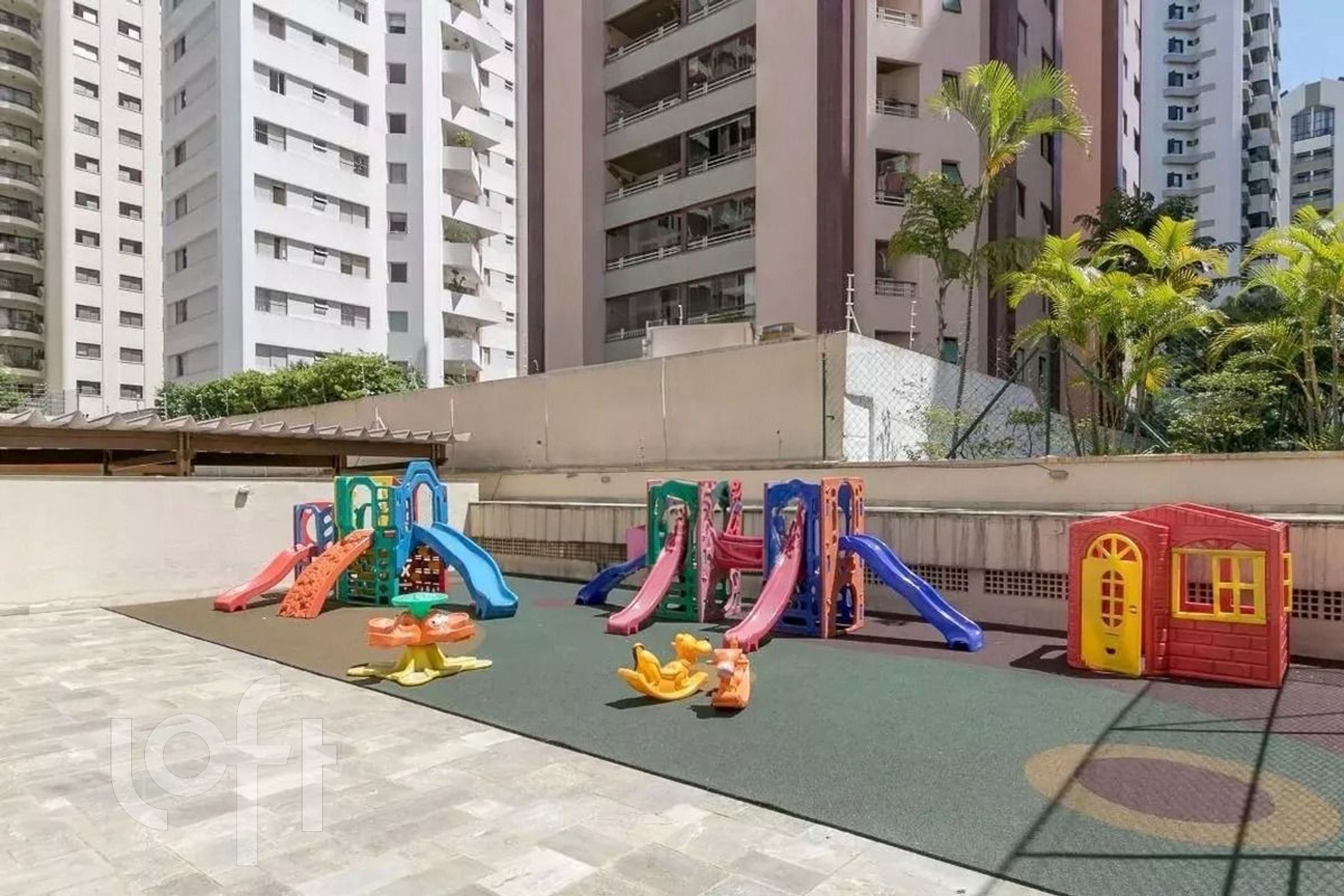 Imagem da propriedade PU1hhus77 32