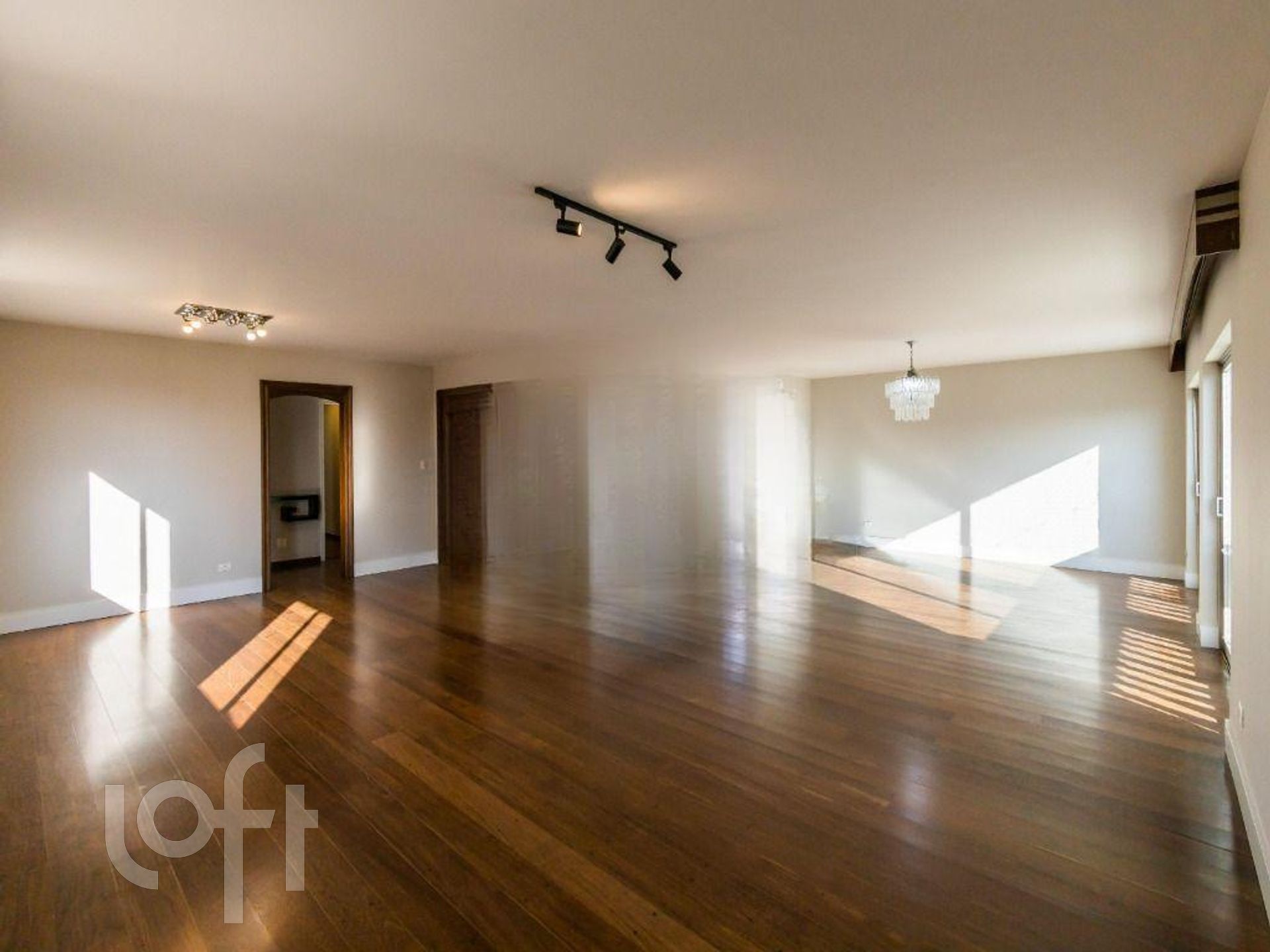 Apartamento à venda com 3 quartos, 200m² - Foto 15