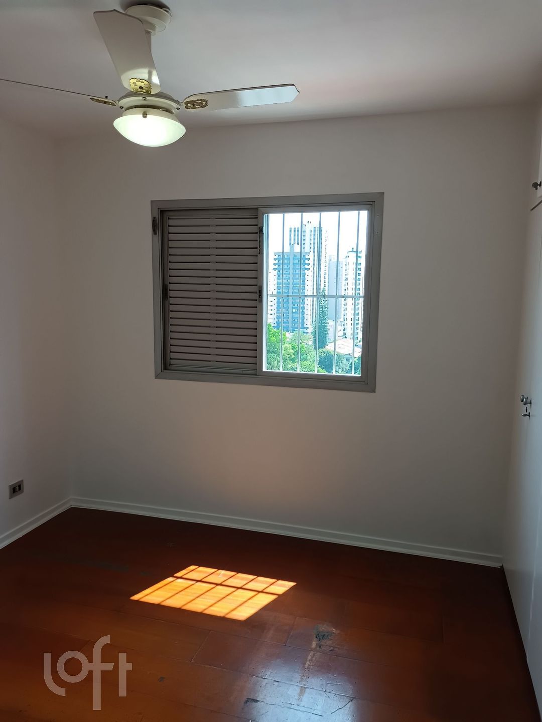 Apartamento à venda com 3 quartos, 120m² - Foto 3