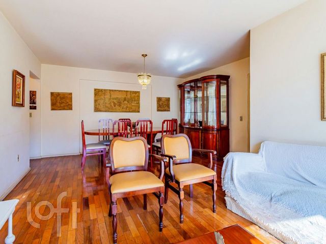 Apartamento com 115m², 3 dormitórios, 1 suíte, 1 vaga, Bela Vista em Porto Alegre