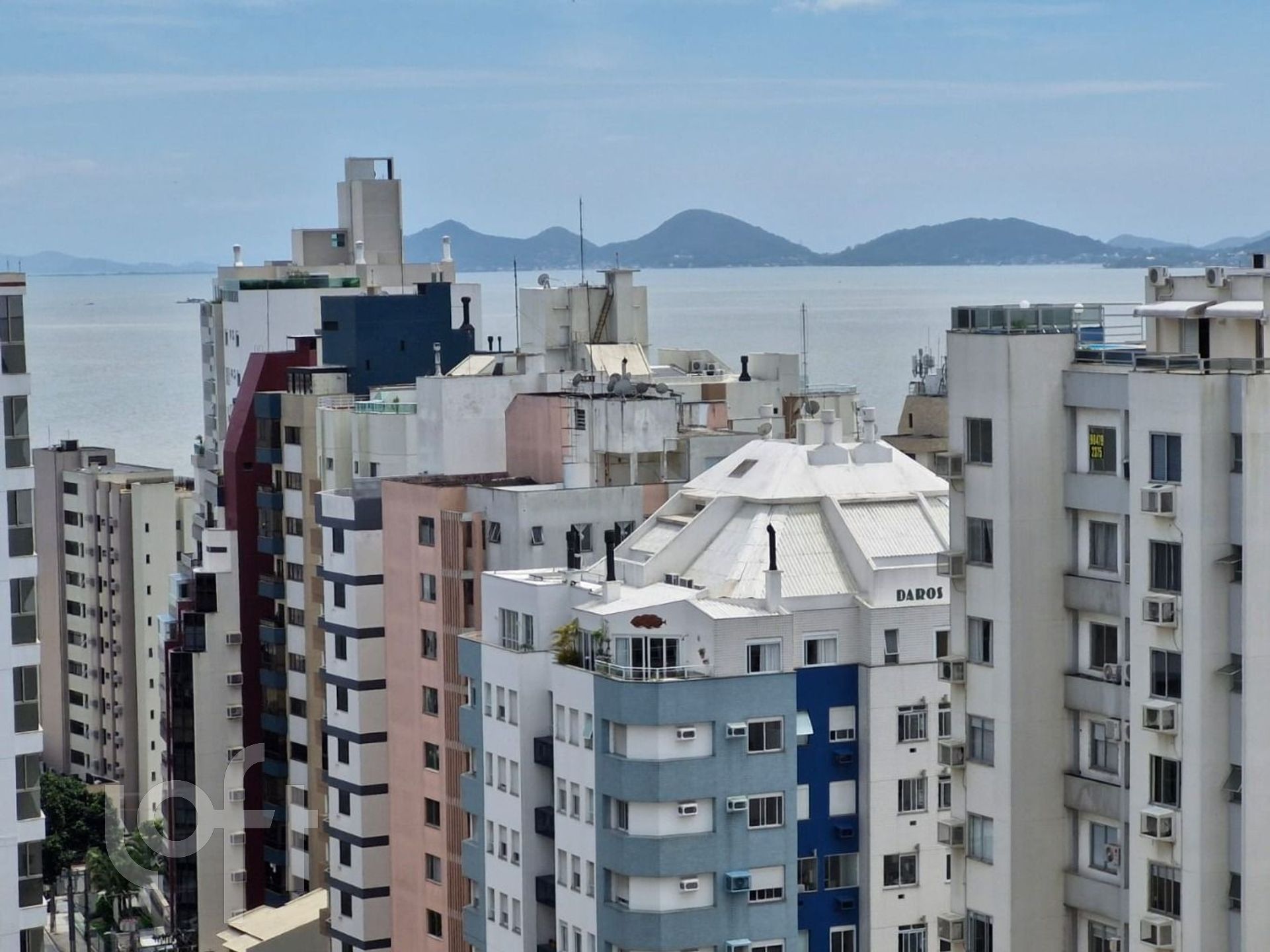 Apartamentos com 101m², 3 quartos, 1 suíte, 1 garagem, no bairro Centro em Florianópolis