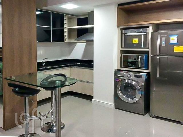 Apartamento com 38m², 1 dormitório, 1 suíte, 1 vaga, Praia de Belas em Porto Alegre