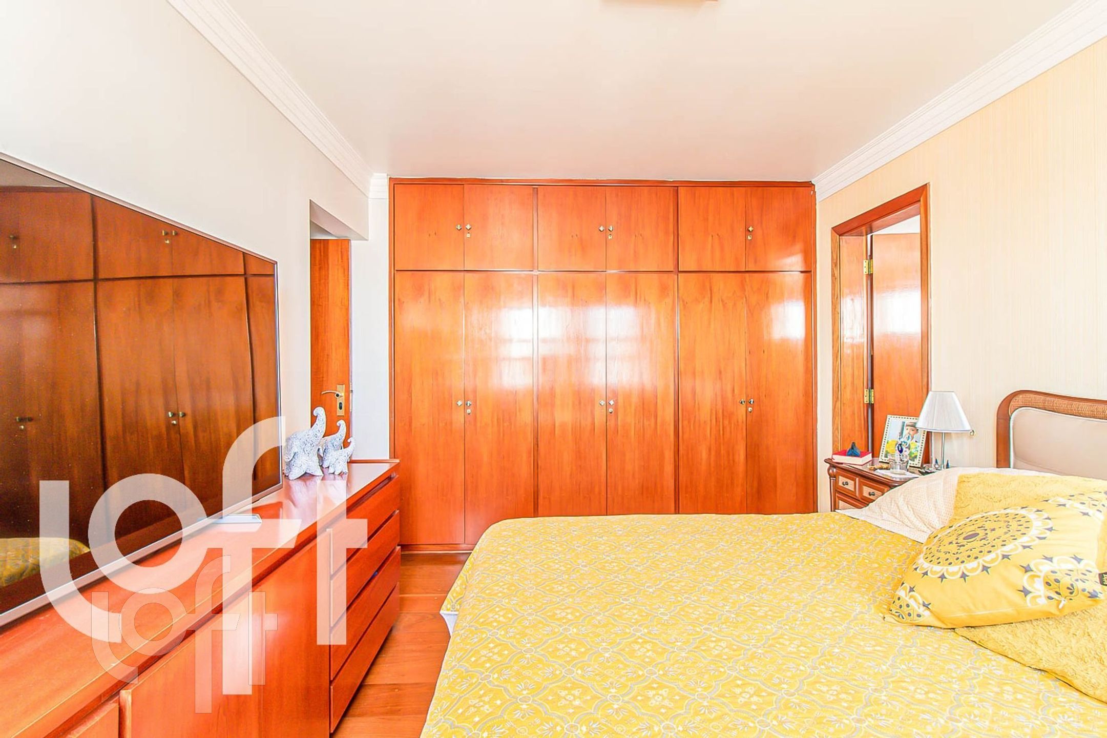 Apartamento à venda com 3 quartos, 150m² - Foto 8