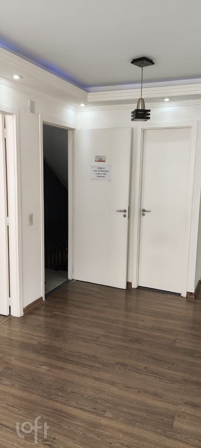 Apartamento à venda com 3 quartos, 48m² - Foto 2