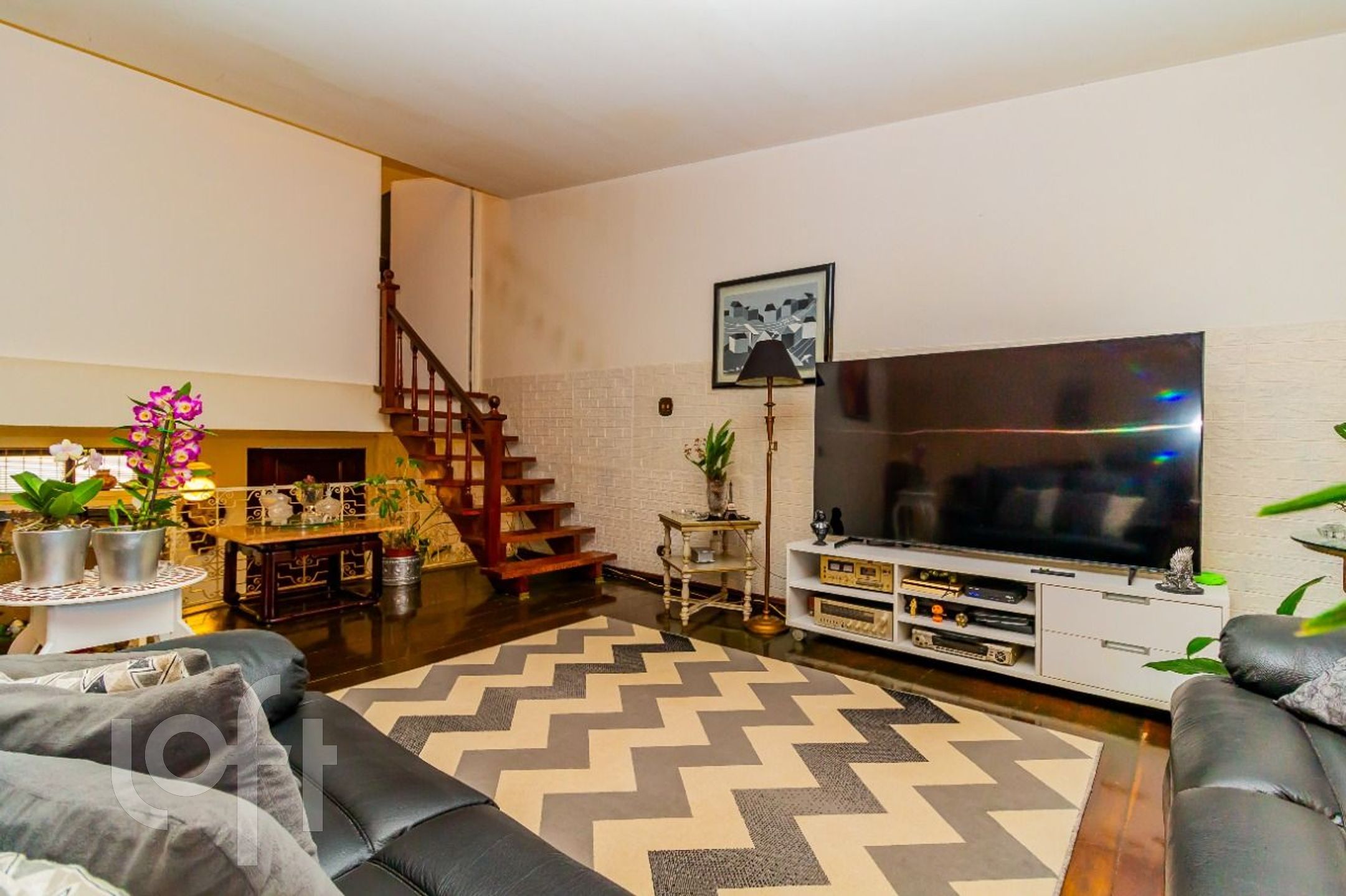 Casa à venda com 4 quartos, 280m² - Foto 2