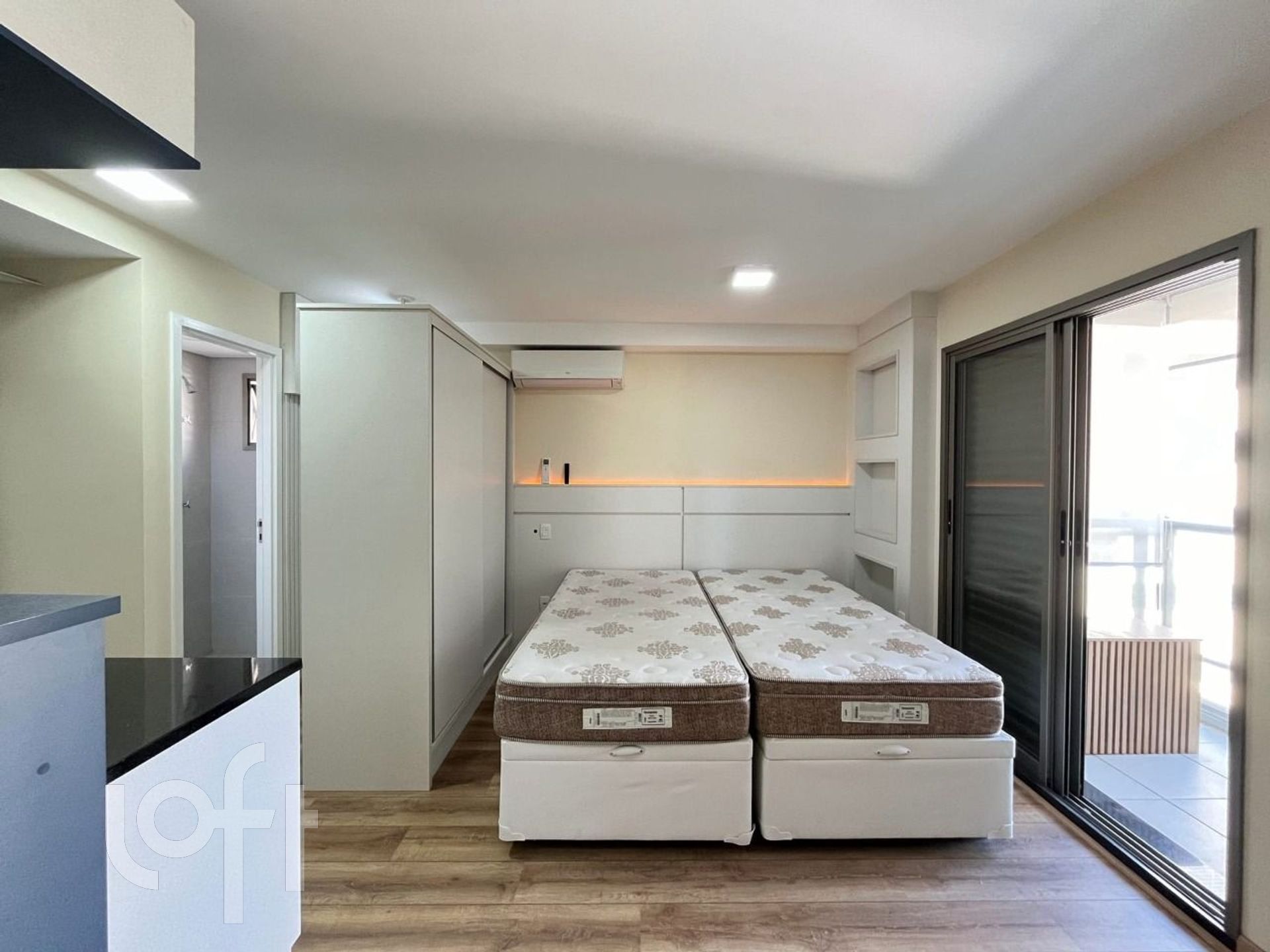 Apartamento à venda com 1 quarto, 30m² - Foto 4