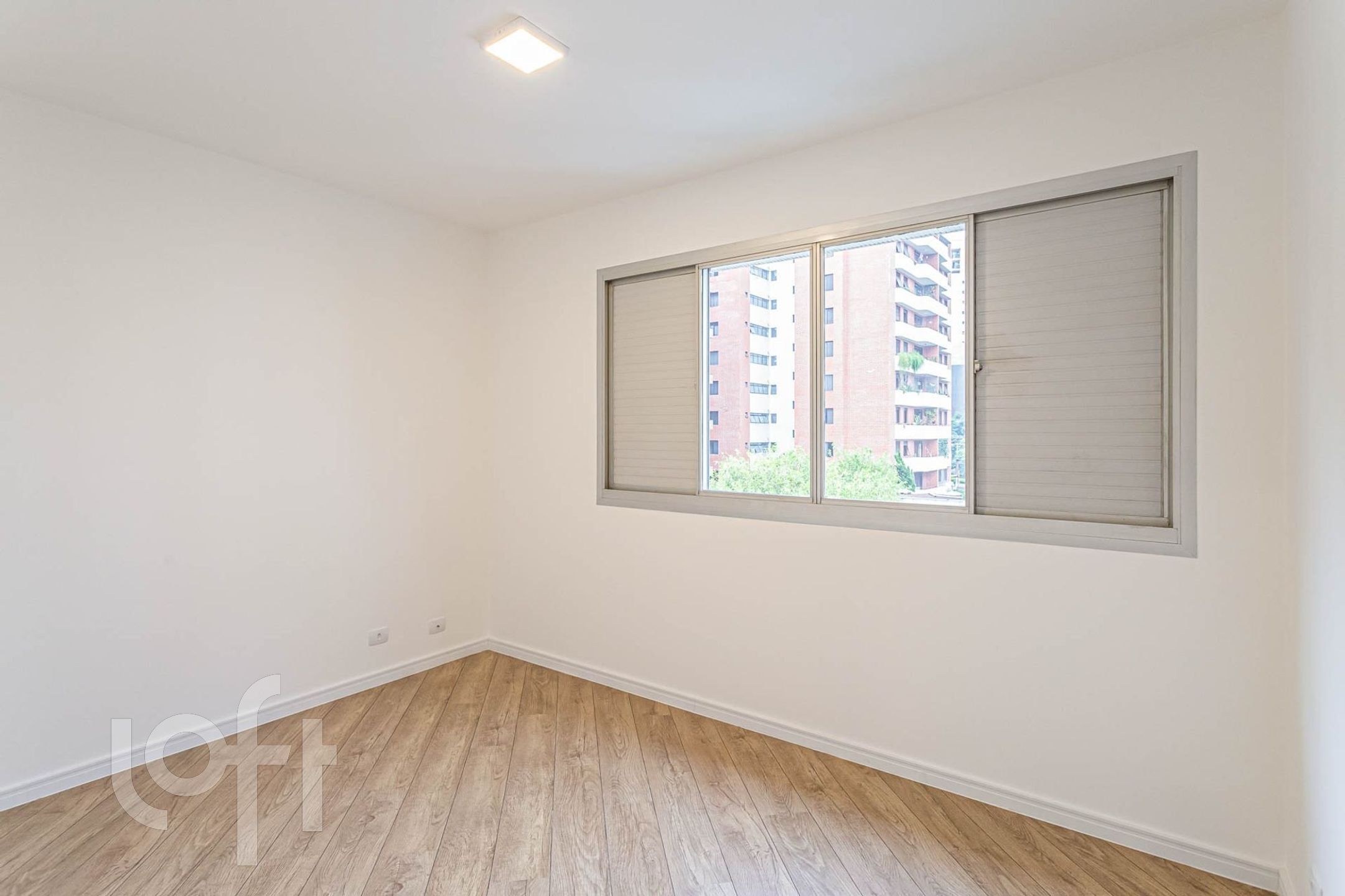 Apartamento à venda com 3 quartos, 94m² - Foto 5