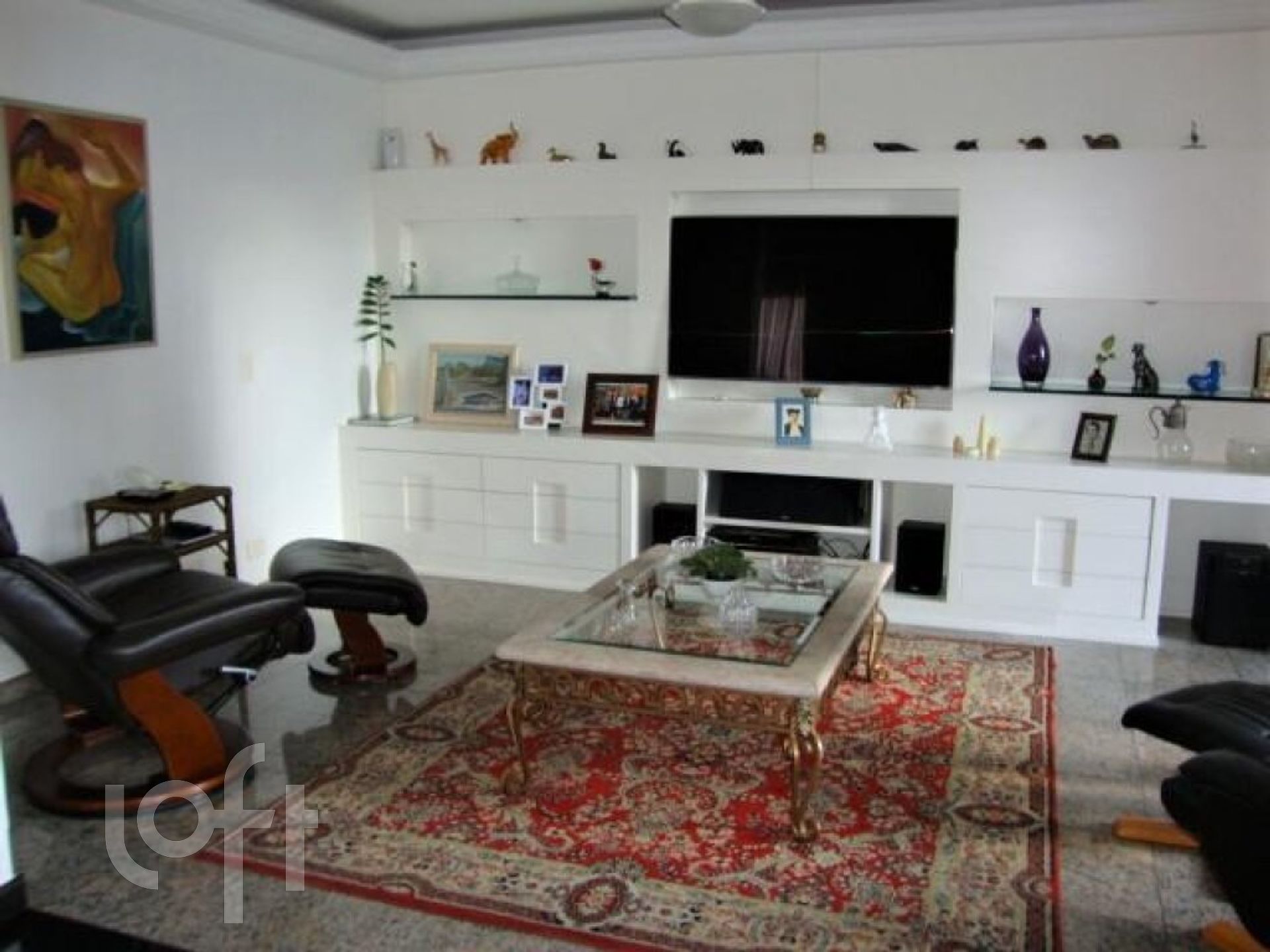 Apartamento à venda com 3 quartos, 262m² - Foto 2