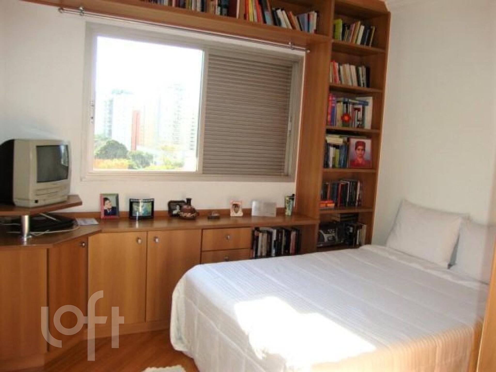 Apartamento à venda com 3 quartos, 262m² - Foto 8