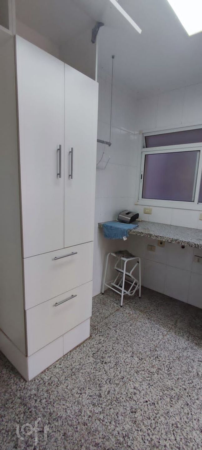 Apartamento à venda com 3 quartos, 138m² - Foto 2