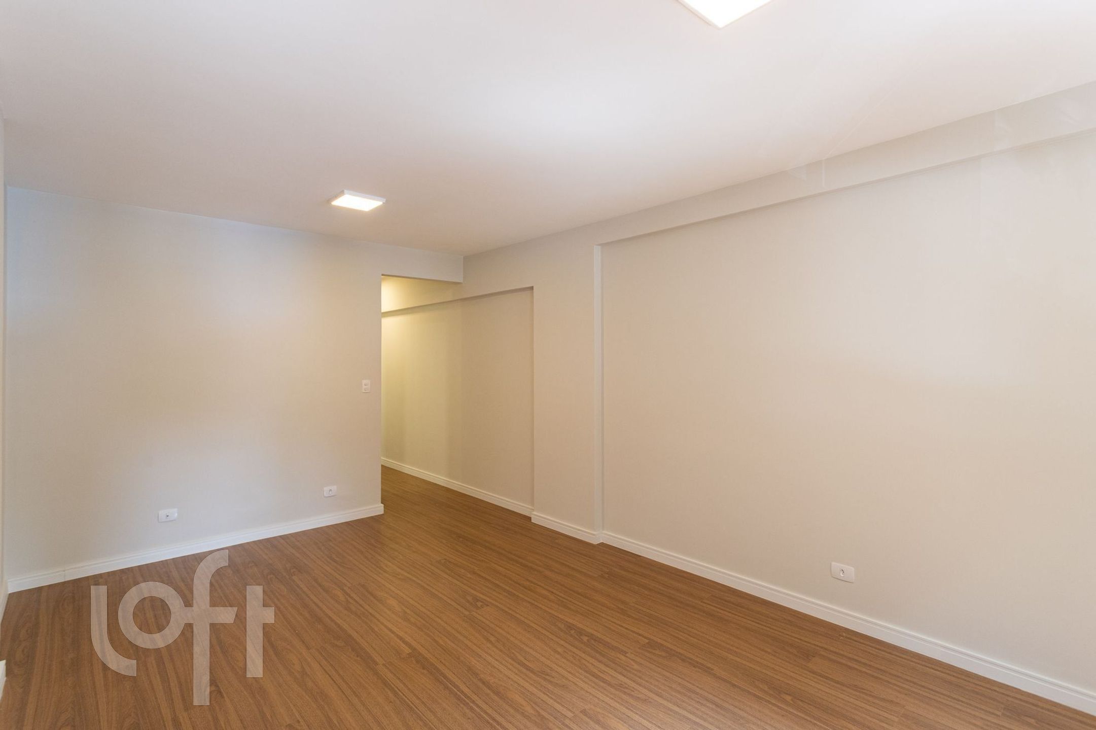 Apartamento à venda com 1 quarto, 38m² - Foto 4