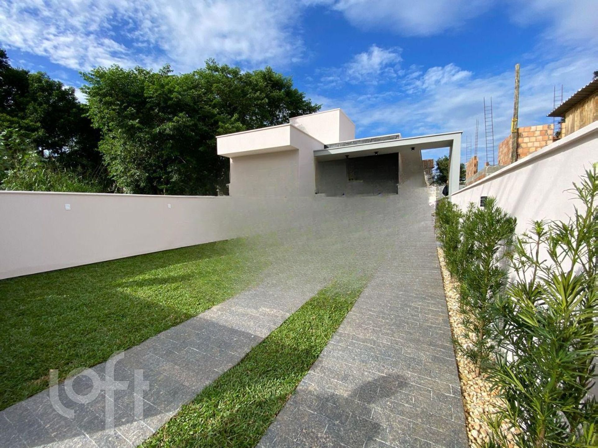 Casa à venda em São João do Rio Vermelho com 80 m², 2 quartos, 1 suíte, 2 vagas