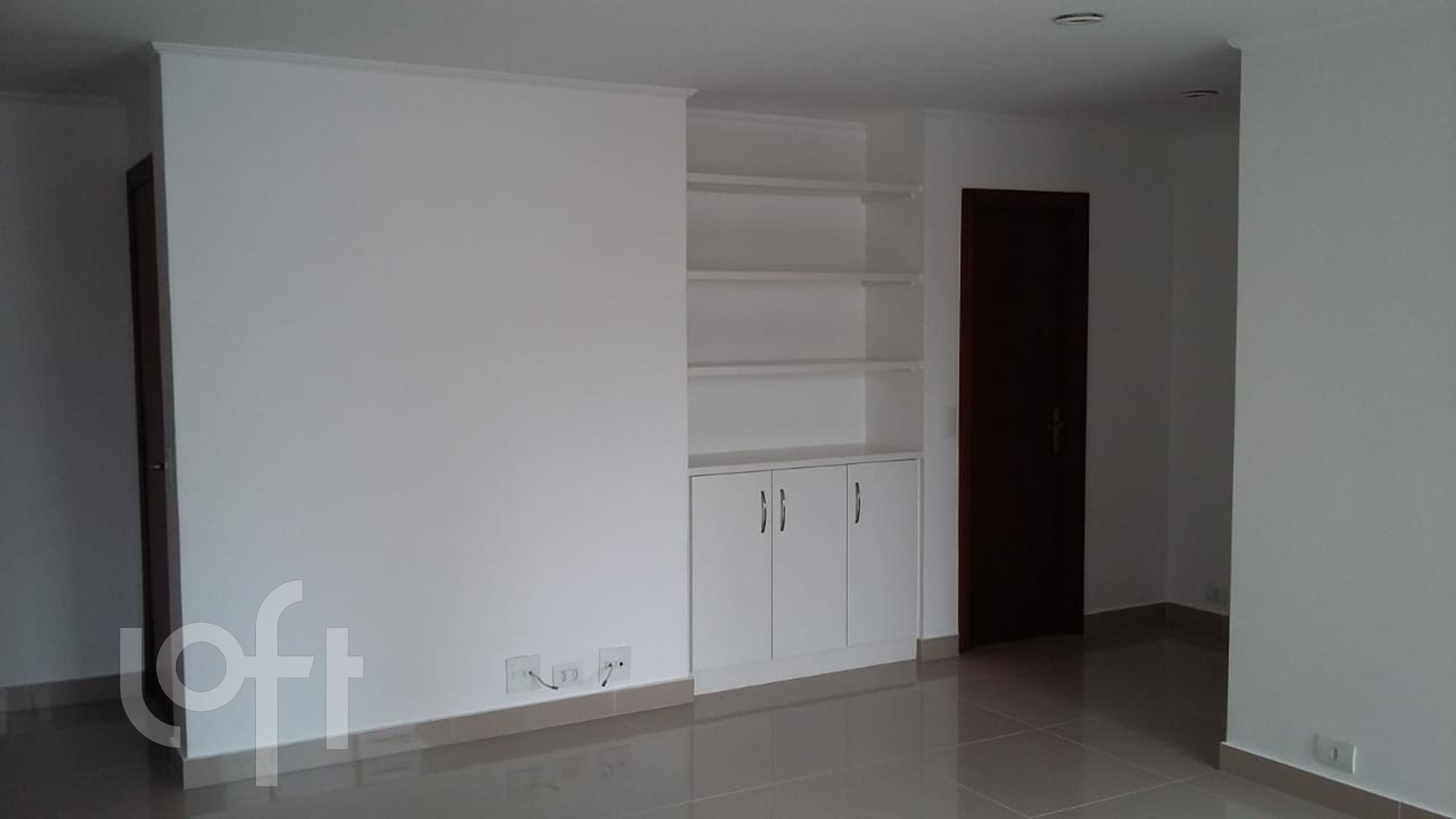 Apartamento à venda com 3 quartos, 101m² - Foto 1