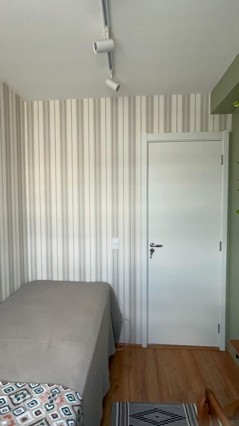 Apartamento à venda com 2 quartos, 32m² - Foto 11