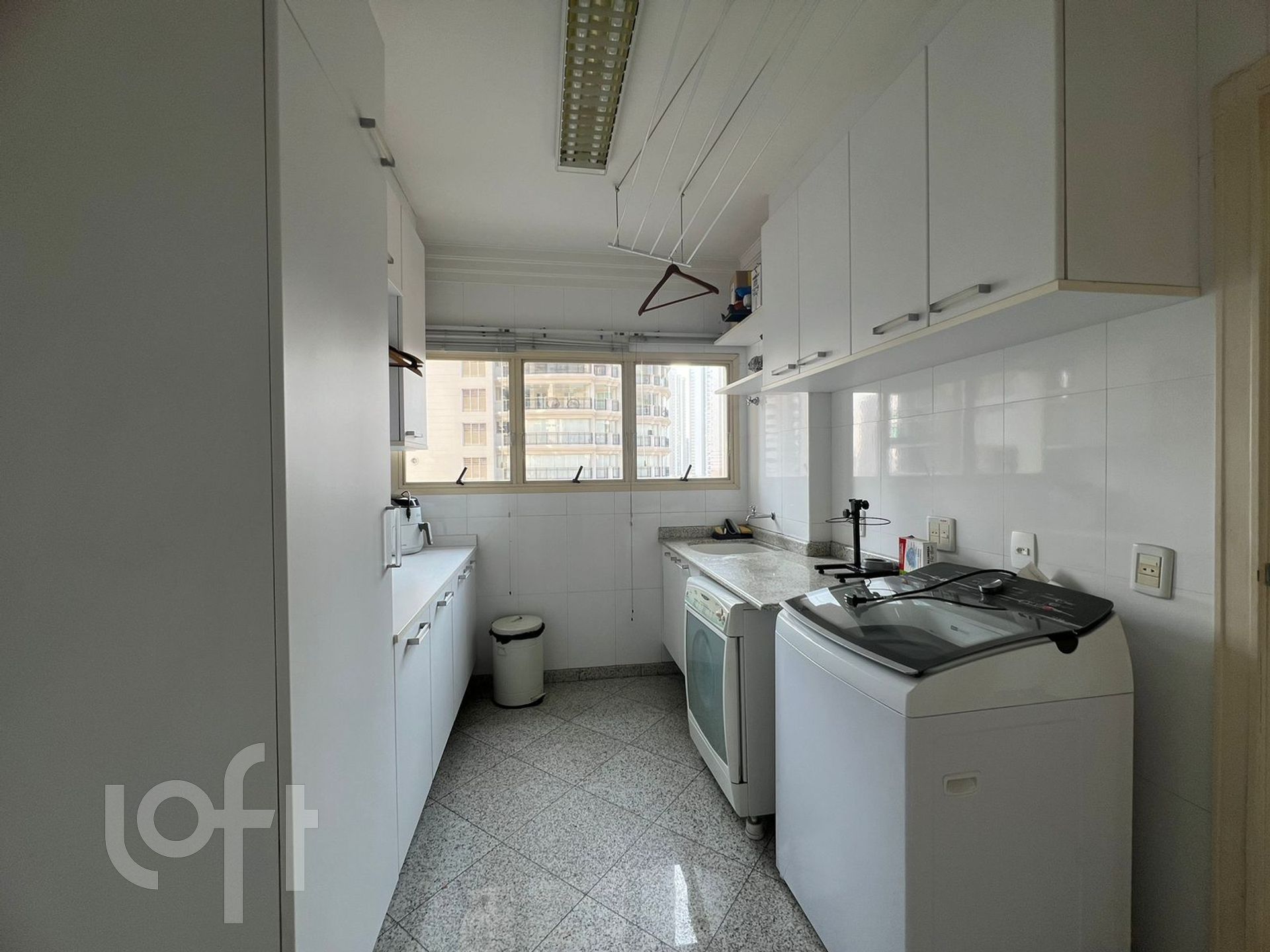 Apartamento à venda com 3 quartos, 253m² - Foto 15