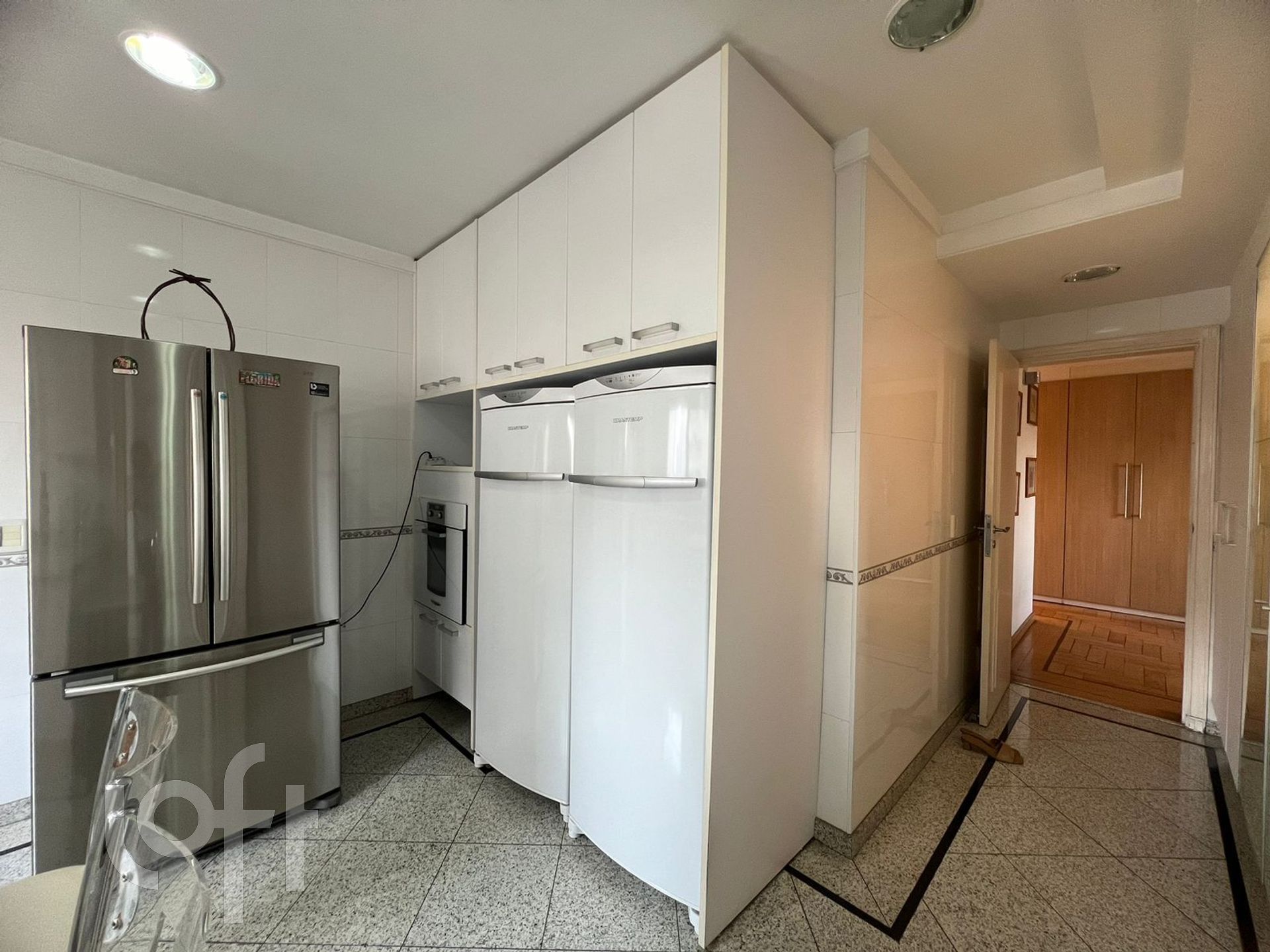 Apartamento à venda com 3 quartos, 253m² - Foto 12