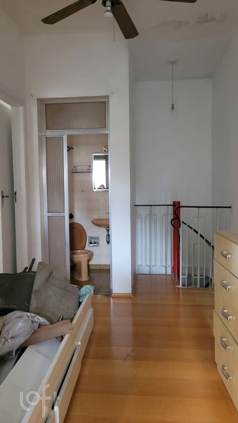 Casa à venda com 4 quartos, 250m² - Foto 3