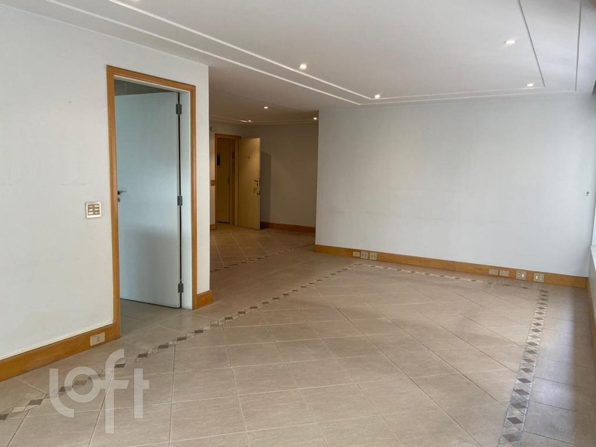 Apartamento à venda com 3 quartos, 188m² - Foto 1