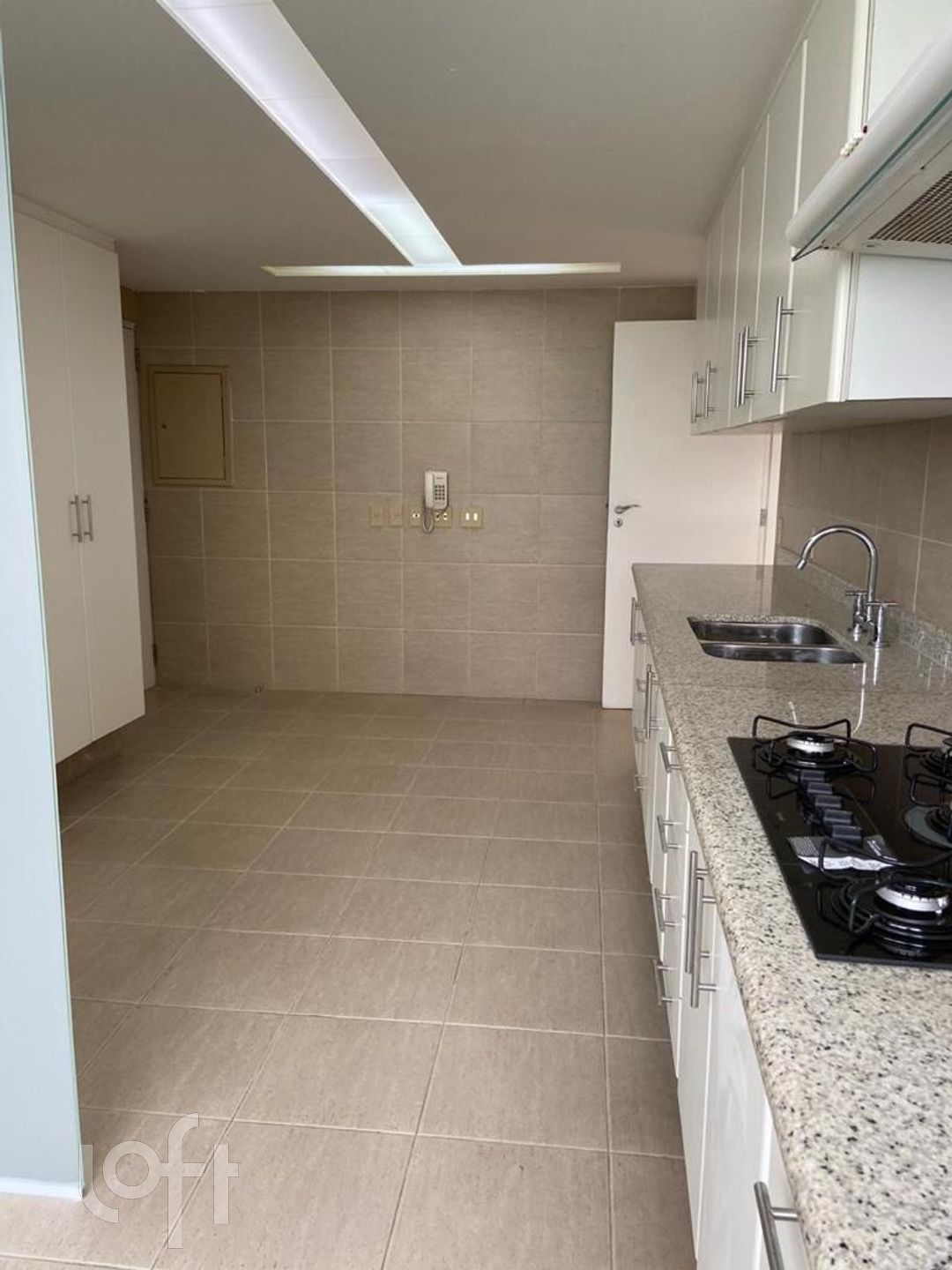 Apartamento à venda com 3 quartos, 188m² - Foto 7