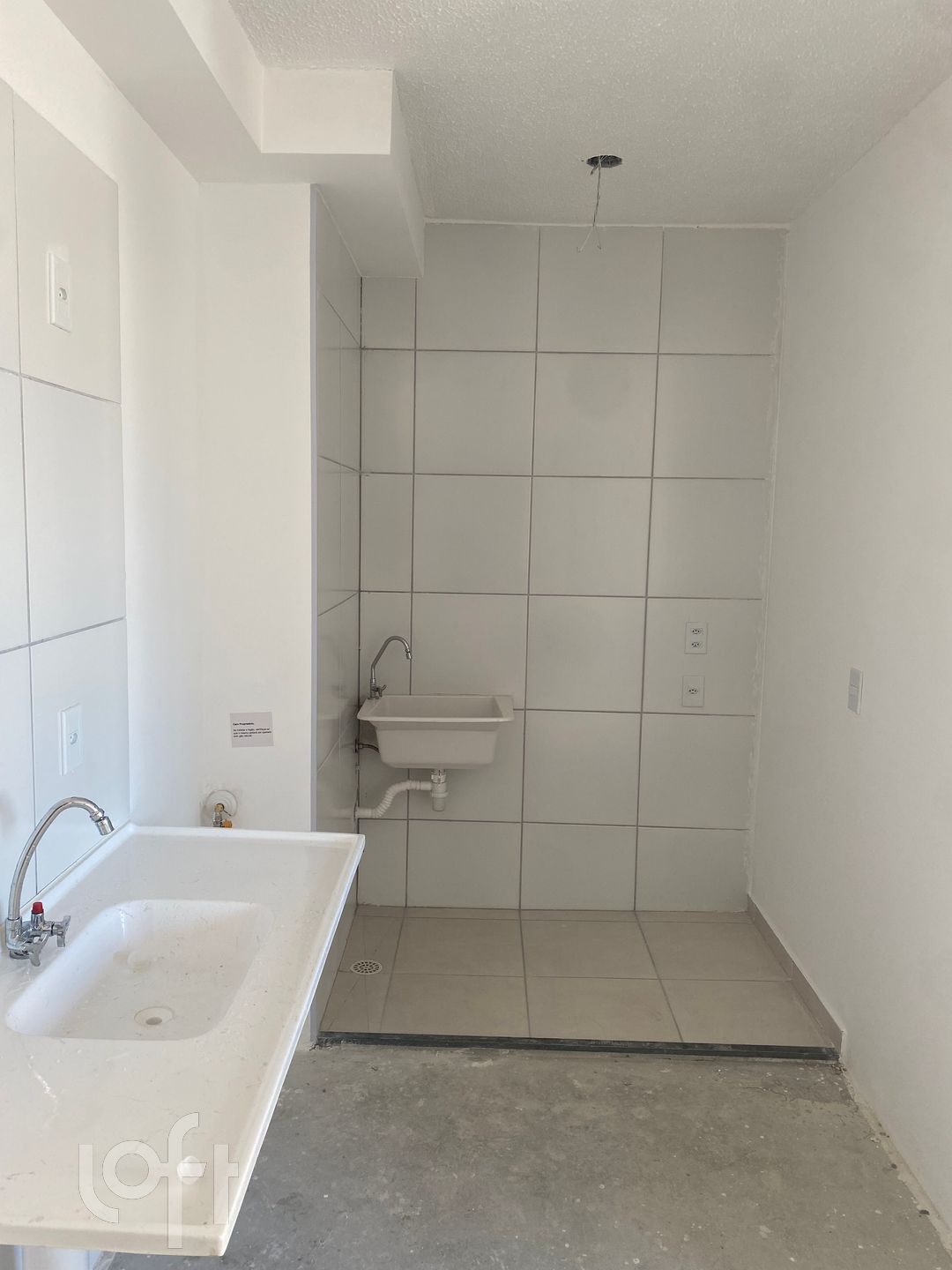 Apartamento à venda com 2 quartos, 35m² - Foto 2