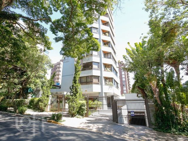 Apartamento com 191m², 4 dormitórios, 3 suítes, 4 vagas, Rio Branco em Porto Alegre