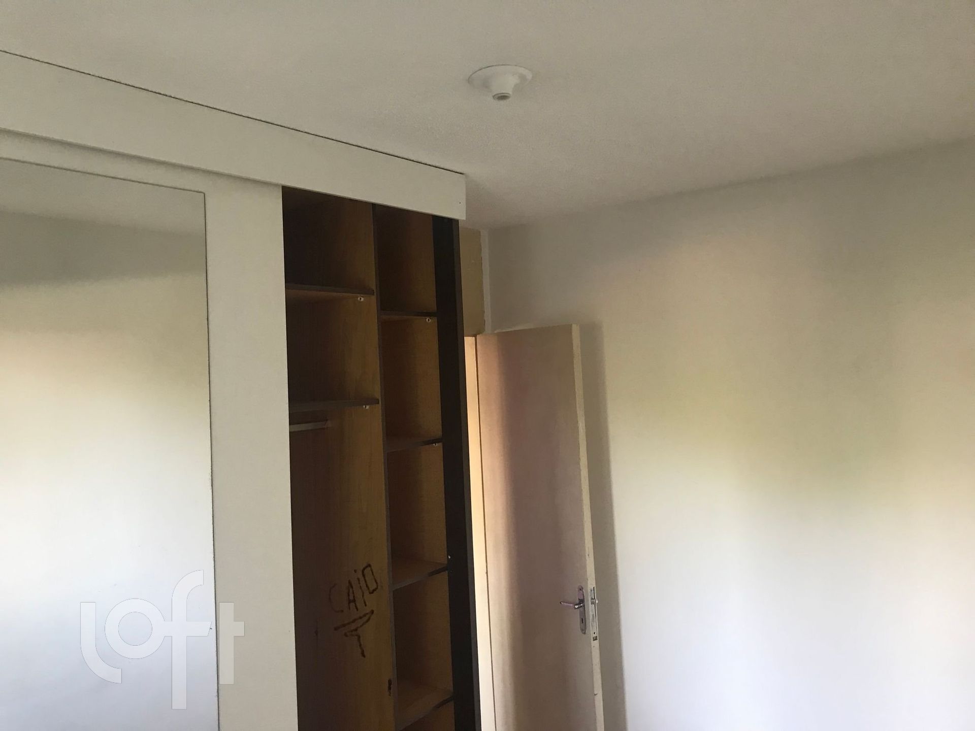 Apartamento à venda com 2 quartos, 47m² - Foto 3