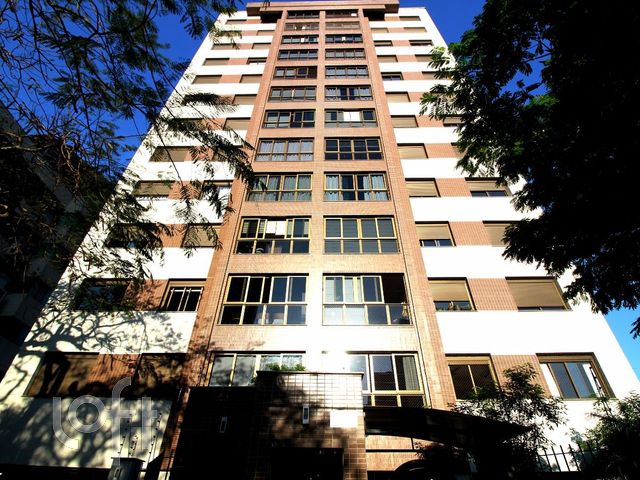 Apartamento com 73m², 2 dormitórios, 1 suíte, 1 vaga, Petrópolis em Porto Alegre