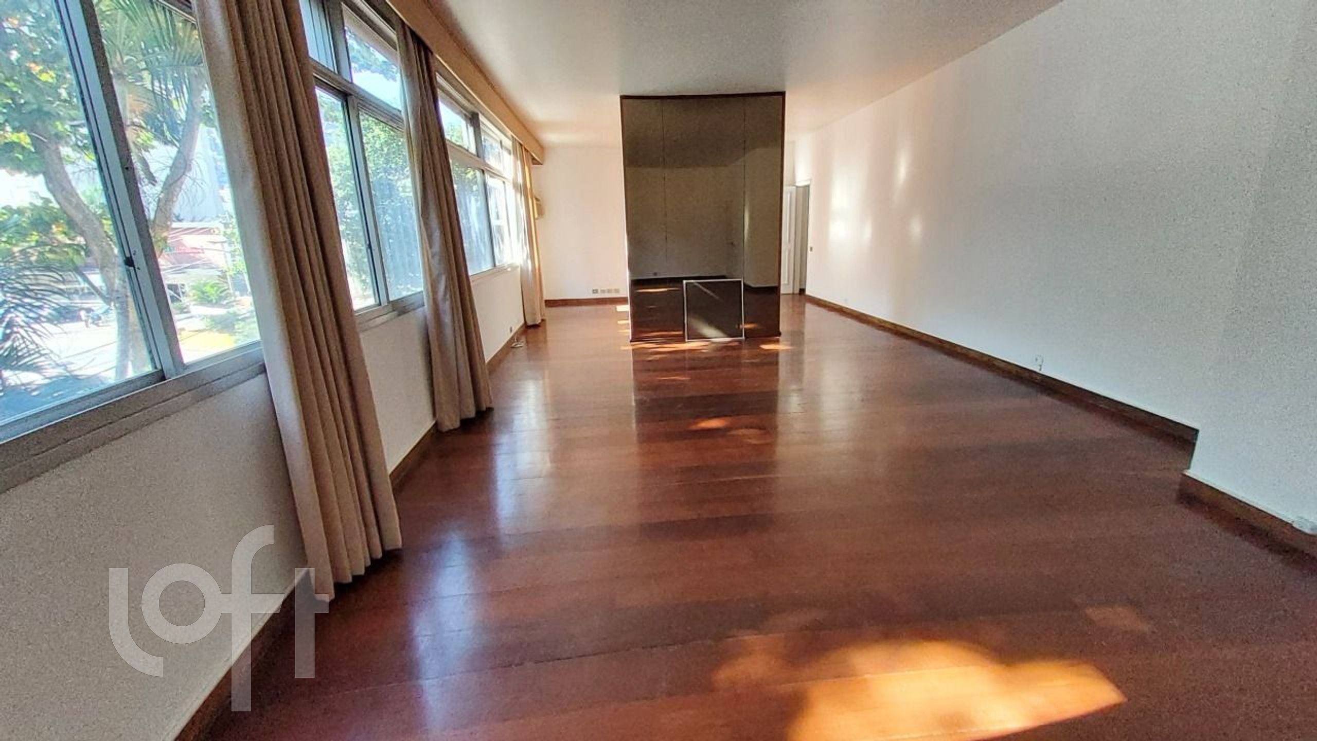 Apartamento à venda com 4 quartos, 206m² - Foto 27