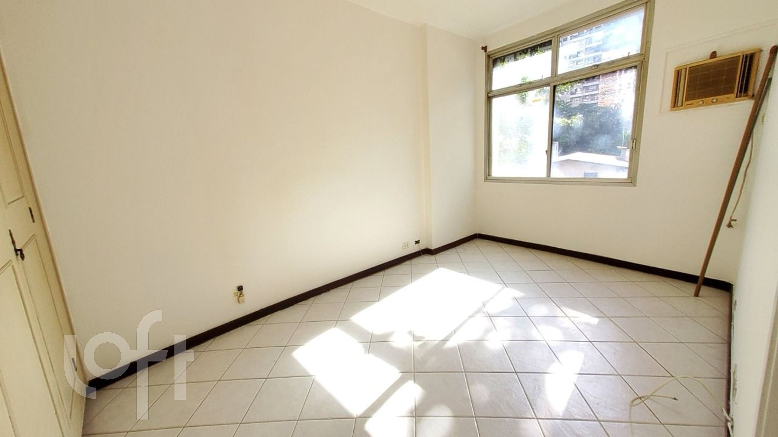 Apartamento à venda com 4 quartos, 206m² - Foto 16