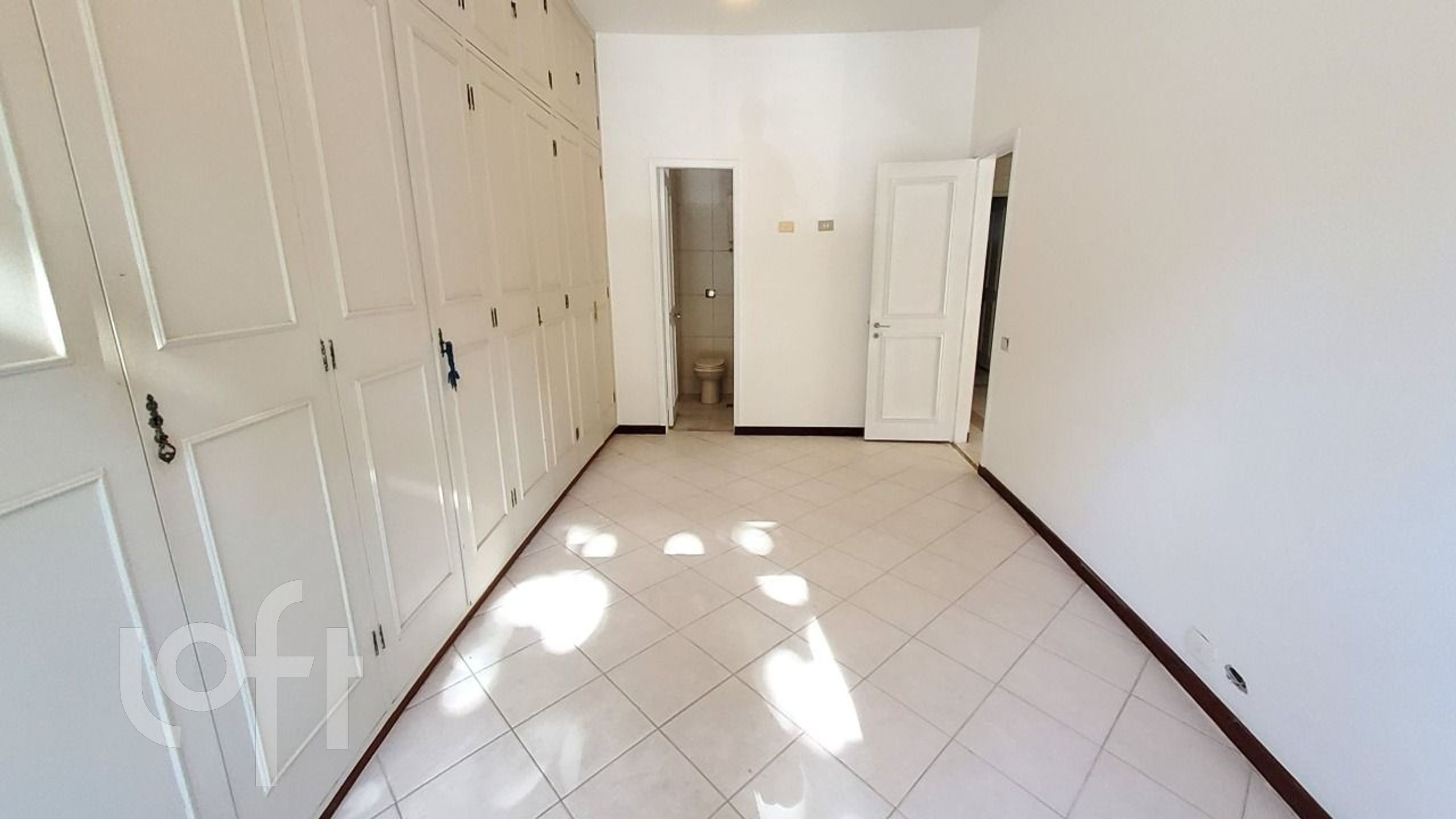 Apartamento à venda com 4 quartos, 206m² - Foto 29