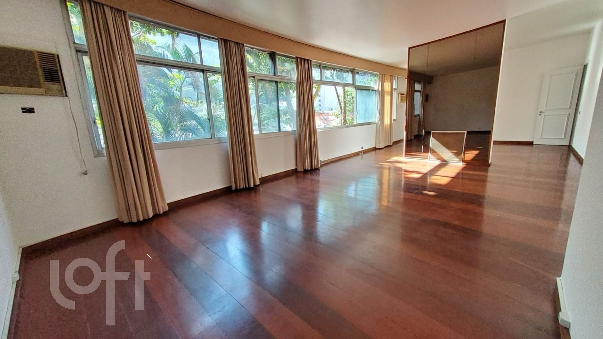 Apartamento à venda com 4 quartos, 206m² - Foto 5