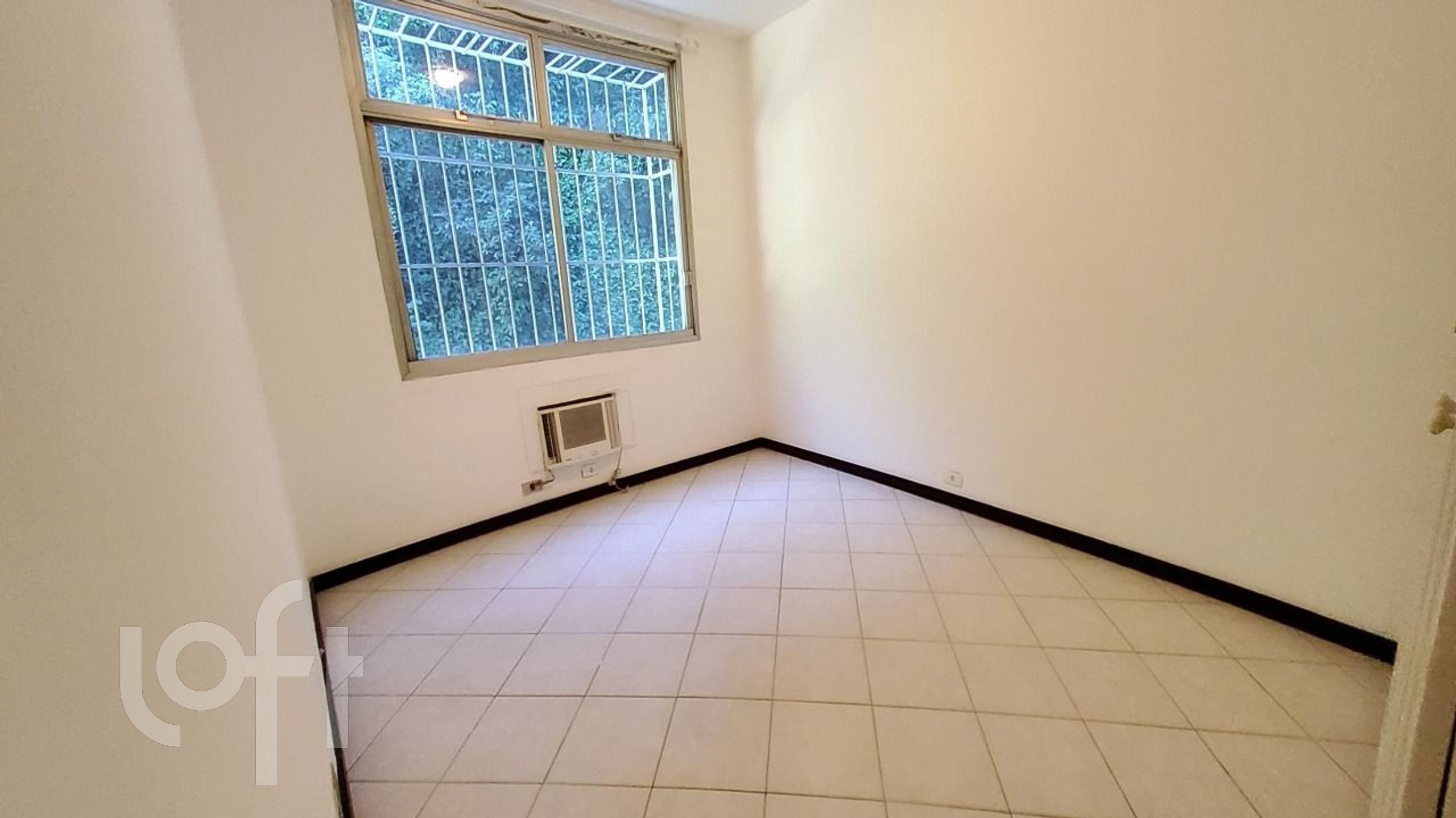 Apartamento à venda com 4 quartos, 206m² - Foto 21