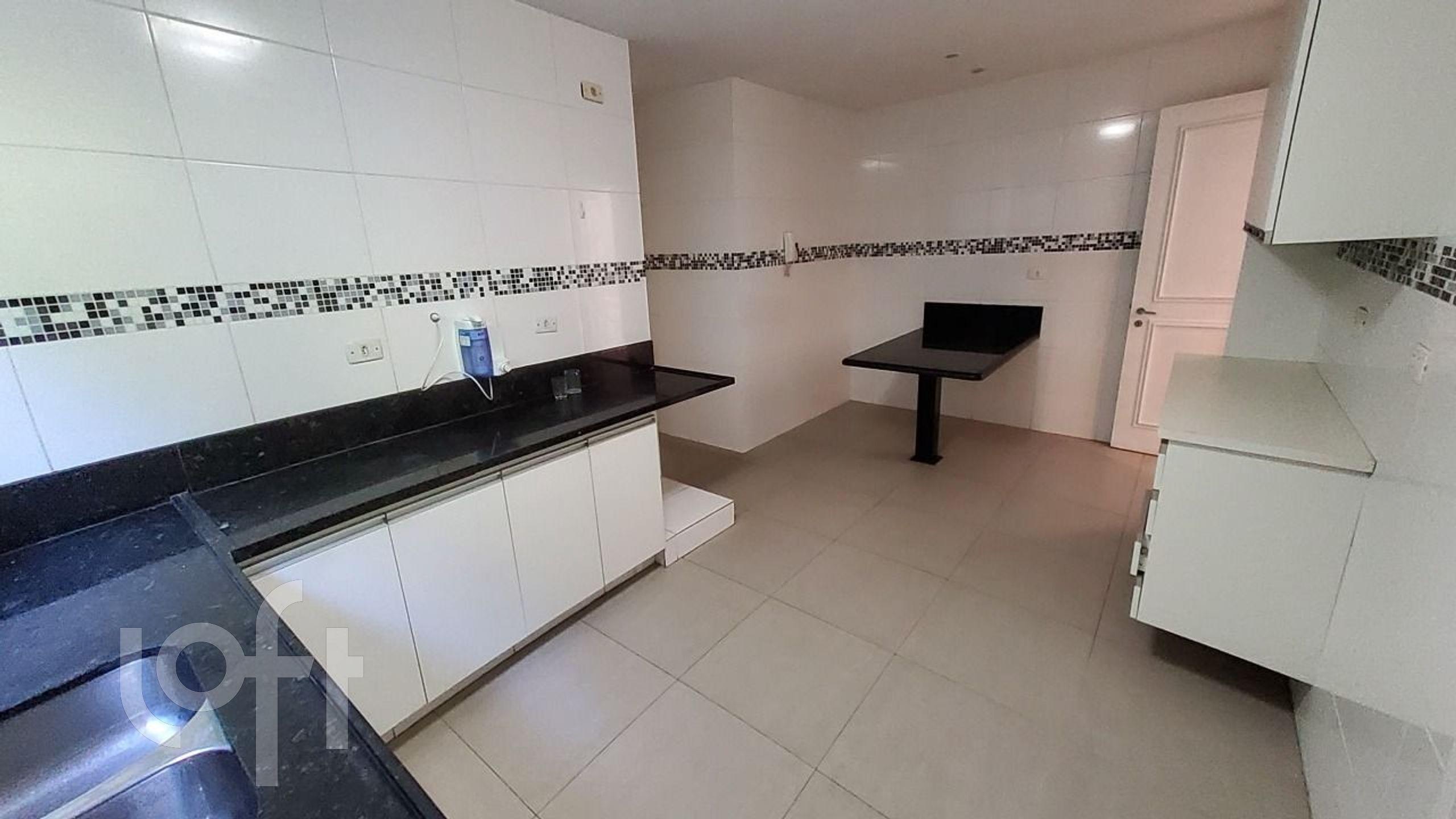 Apartamento à venda com 4 quartos, 206m² - Foto 7