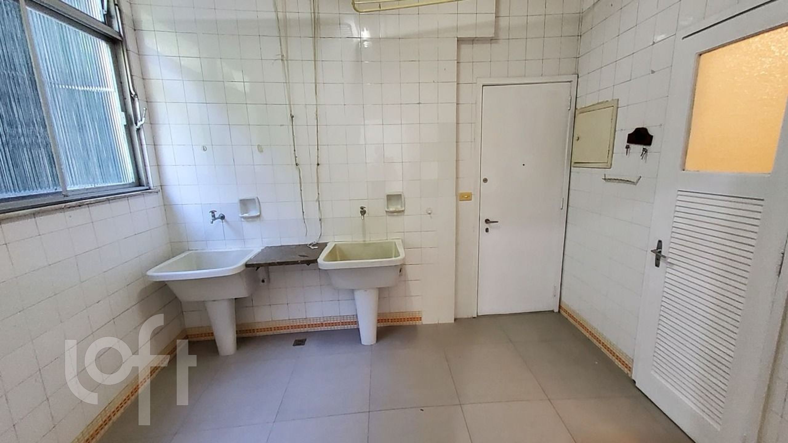 Apartamento à venda com 4 quartos, 206m² - Foto 12