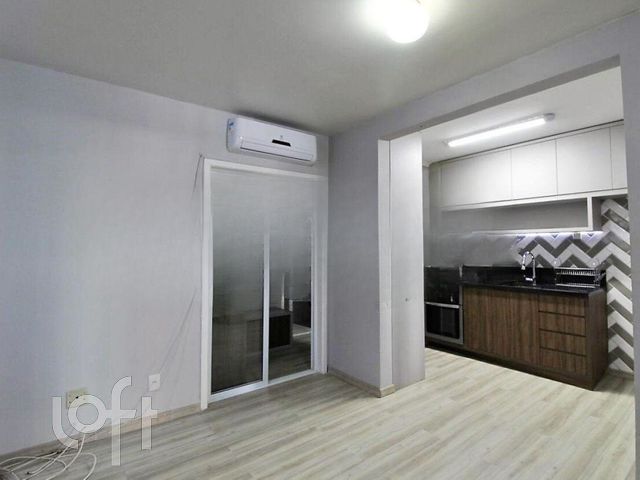 Apartamento com 60m², 2 dormitórios, 2 vagas, Santana em Porto Alegre