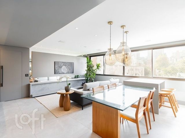 Apartamento com 96m², 3 dormitórios, 1 suíte, 2 vagas, Auxiliadora em Porto Alegre